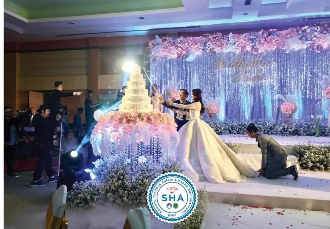 Major Grand Hotel Csumphe Kültér fotó