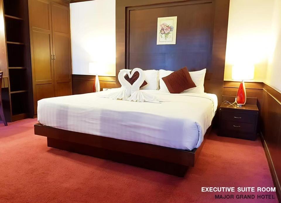 Major Grand Hotel Csumphe Kültér fotó