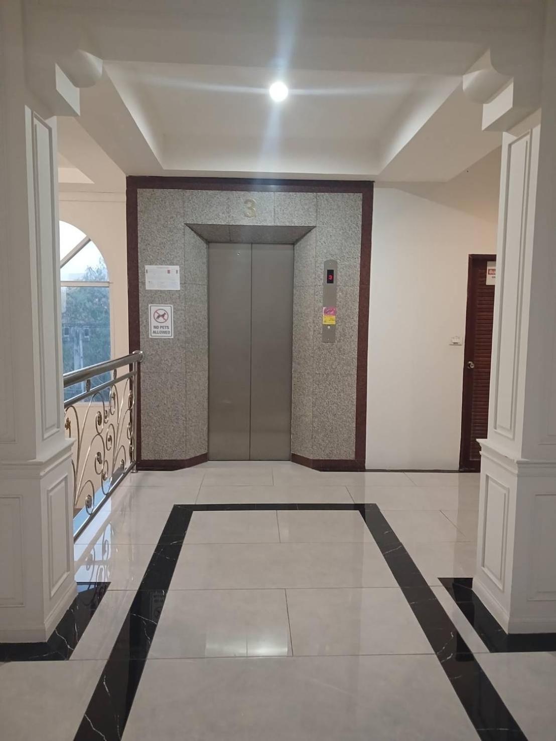 Major Grand Hotel Csumphe Kültér fotó