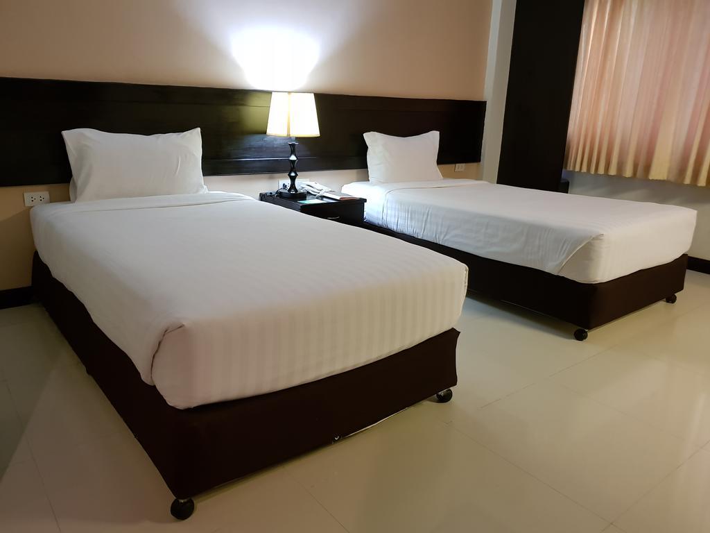 Major Grand Hotel Csumphe Kültér fotó