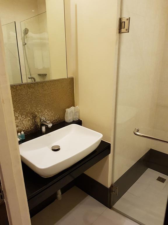 Major Grand Hotel Csumphe Kültér fotó