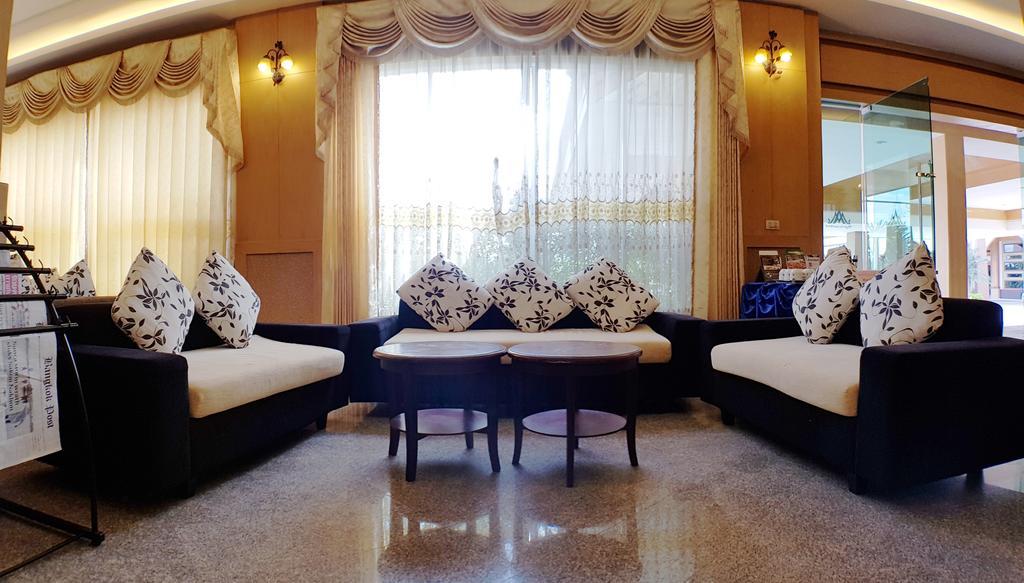 Major Grand Hotel Csumphe Kültér fotó